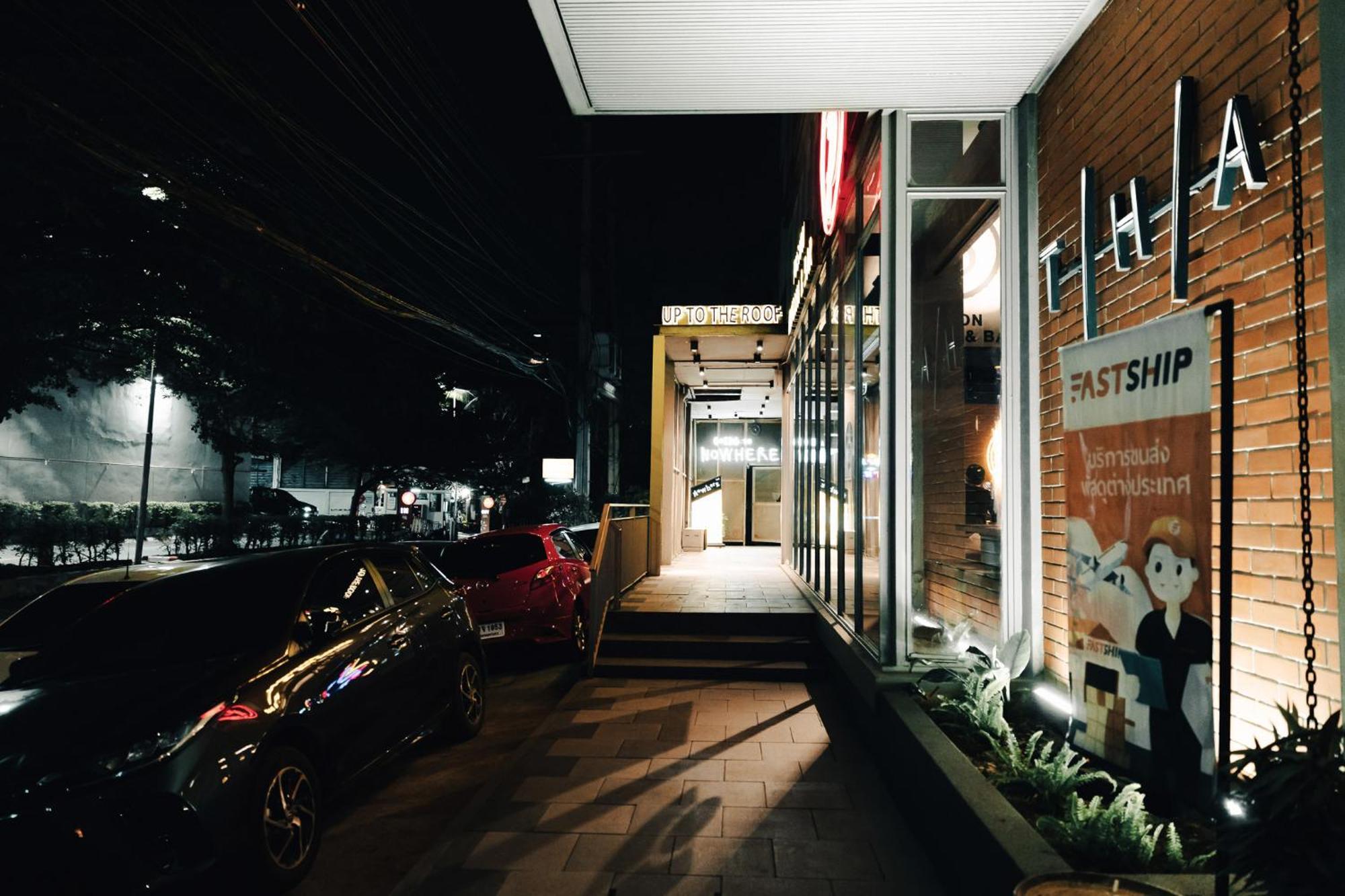 Tha City Loft By Th District Bangkok Buitenkant foto